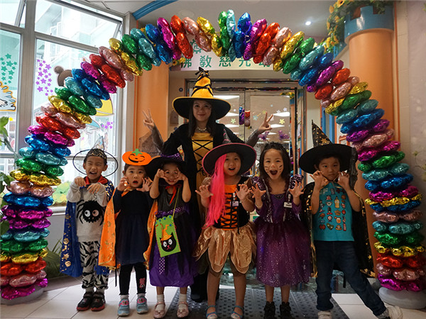 Happy Halloween英語活動